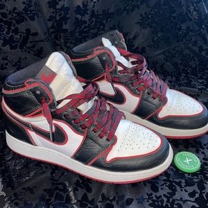 JORDAN 1 RETRO HIGH OG 'BLOODLINE' (2019) 6Y/W6.5